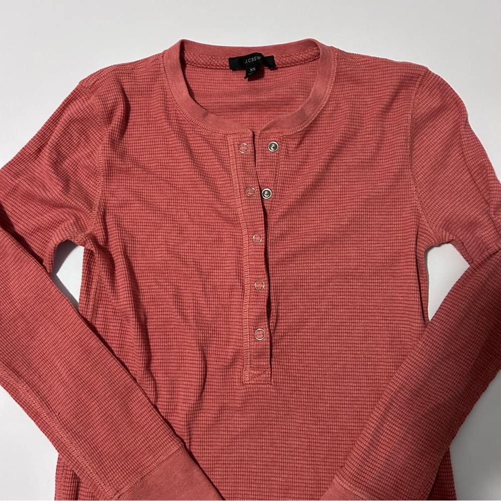 J. Crew Women’s Lightweight Waffle Henley Top Button Up Base Layer Coral Pink XS - Picture 2 of 16